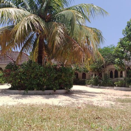 H & H Bungalows Nungwi Extérieur photo