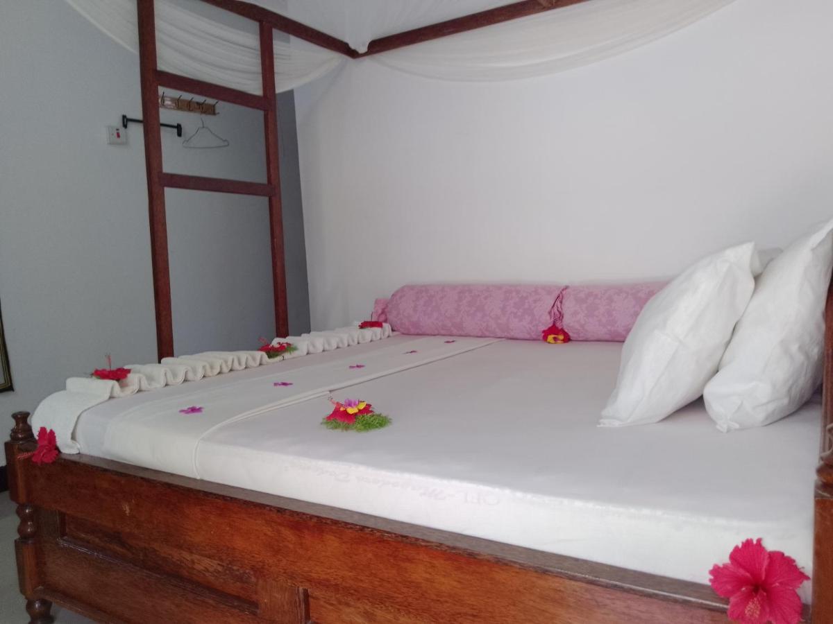 H & H Bungalows Nungwi Extérieur photo